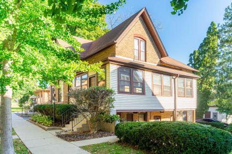 113 Elm Street Elgin IL 60123