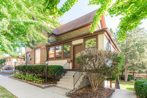 113 Elm Street Elgin IL 60123