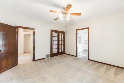 113 Elm Street Elgin IL 60123