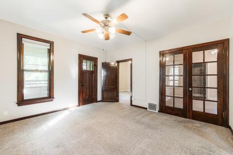 113 Elm Street Elgin IL 60123