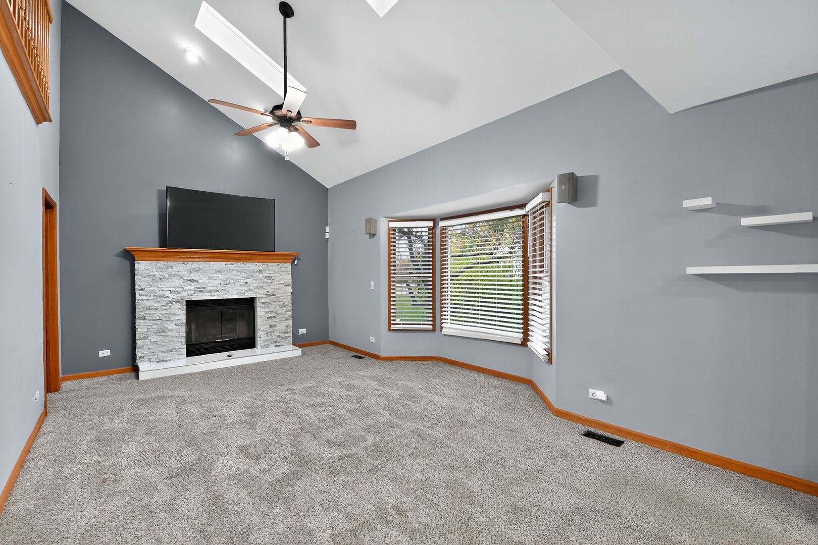 1163 Shoreline Drive Aurora IL 60504