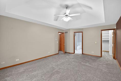 1163 Shoreline Drive Aurora IL 60504