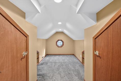 1163 Shoreline Drive Aurora IL 60504