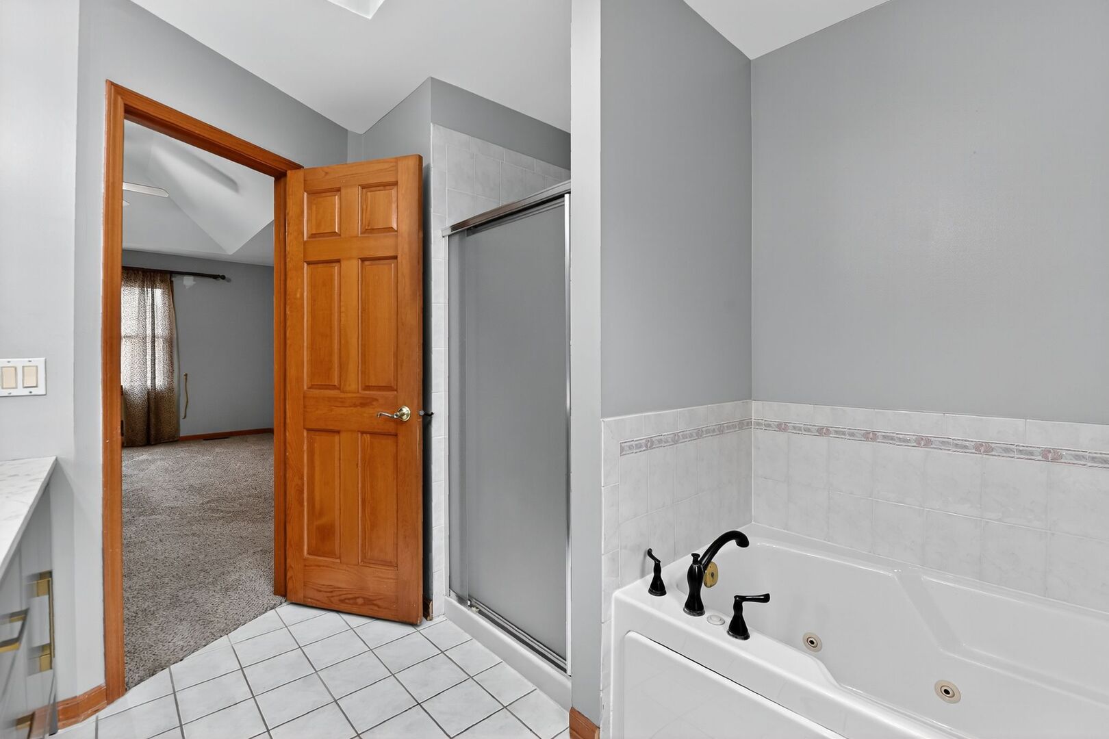 1163 Shoreline Drive Aurora IL 60504