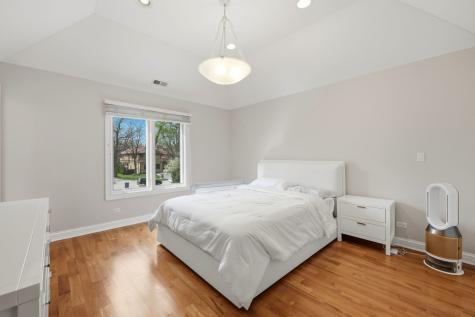 2181 2ND Street Northbrook IL 60062