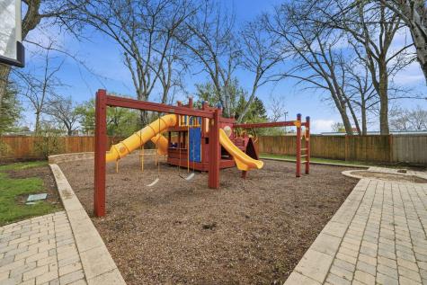 2181 2ND Street Northbrook IL 60062