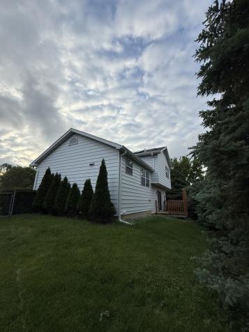 305 Elwood Court Westmont IL 60559