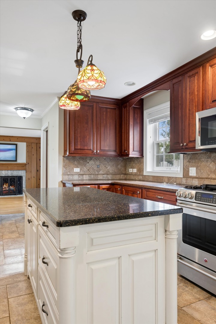 233 South Prospect Avenue Clarendon Hills IL 60514