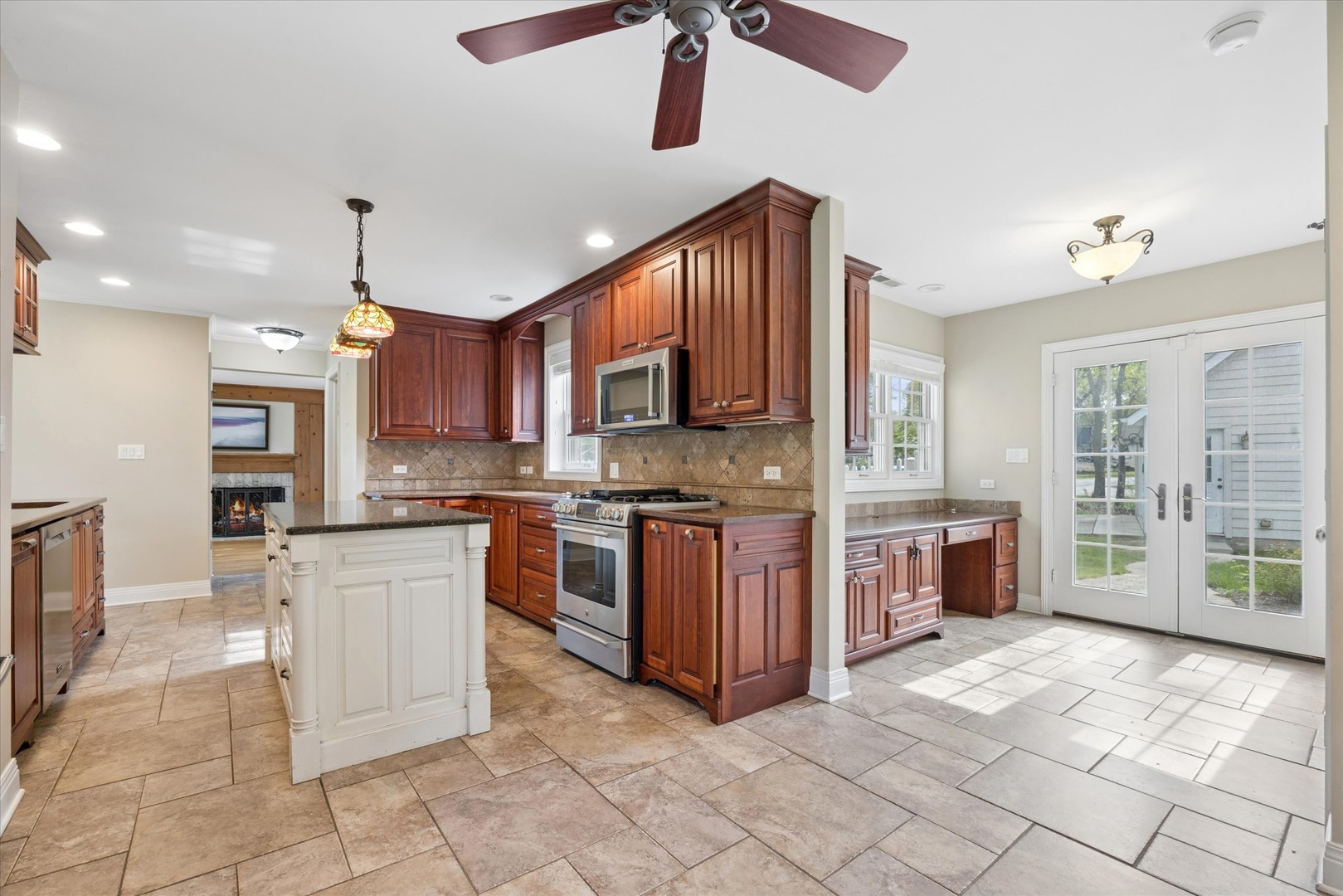 233 South Prospect Avenue Clarendon Hills IL 60514
