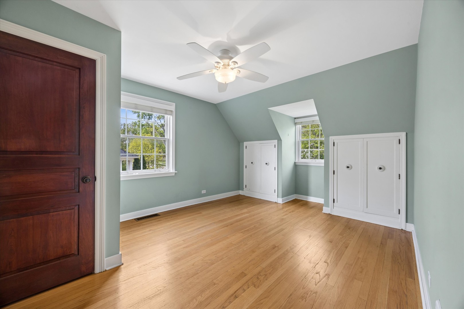 233 South Prospect Avenue Clarendon Hills IL 60514