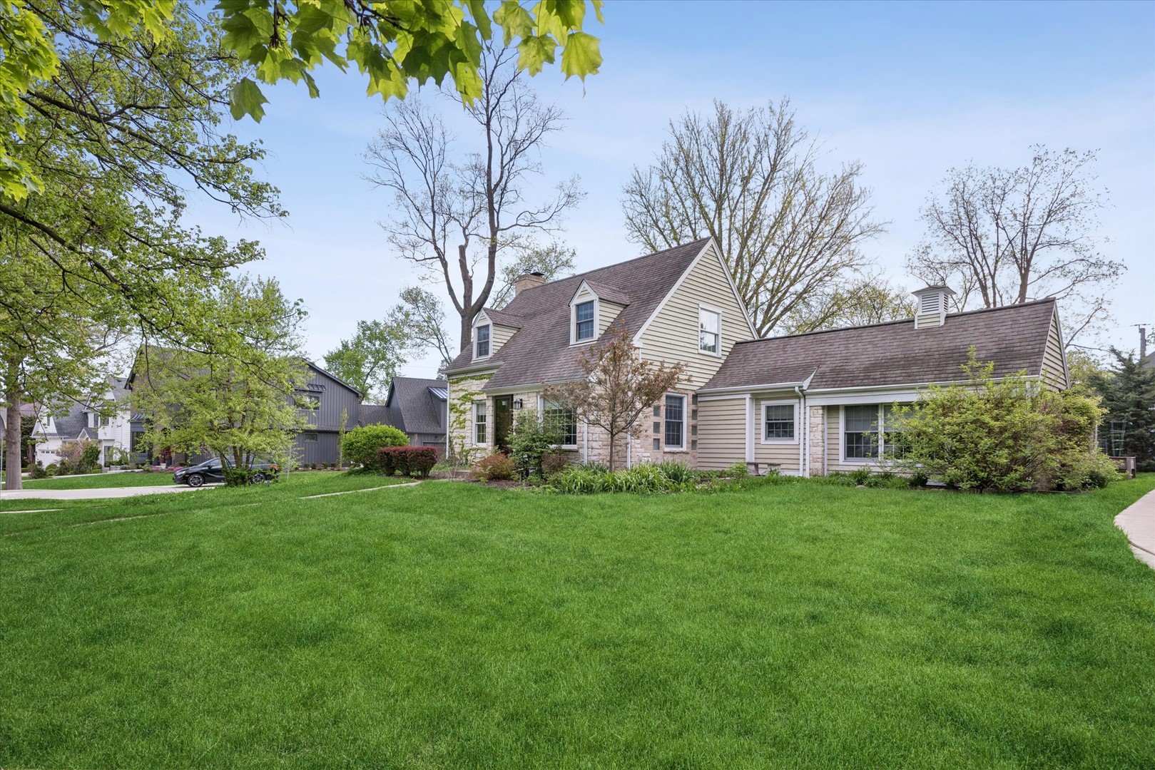 233 South Prospect Avenue Clarendon Hills IL 60514