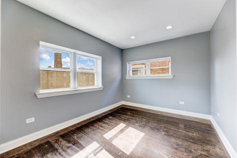 7025 South Chappel Avenue Chicago IL 60649
