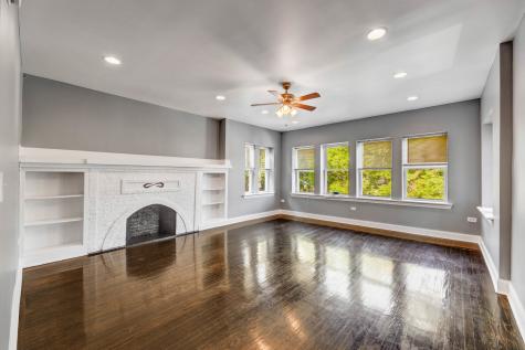 7025 South Chappel Avenue Chicago IL 60649