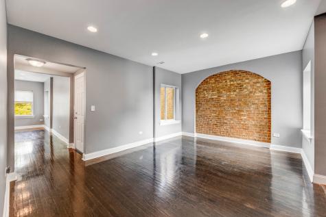 7025 South Chappel Avenue Chicago IL 60649