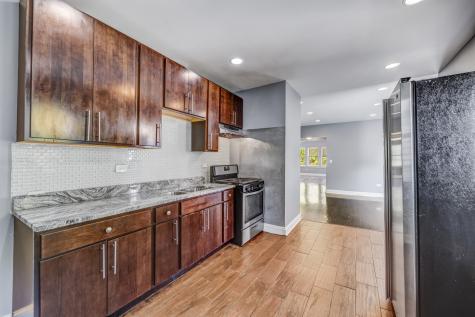 7025 South Chappel Avenue Chicago IL 60649