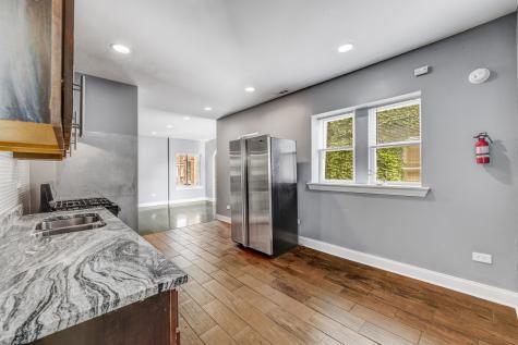7025 South Chappel Avenue Chicago IL 60649