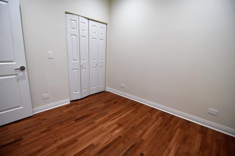 732 West Grace Street Chicago IL 60613