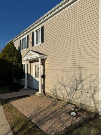 1485 Quaker Lane Prospect Heights IL 60070