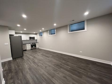 4927 North Claremont Avenue Chicago IL 60625