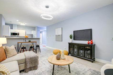 3815 South Langley Avenue Chicago IL 60653