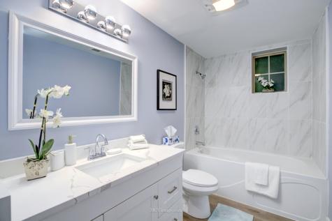 3815 South Langley Avenue Chicago IL 60653