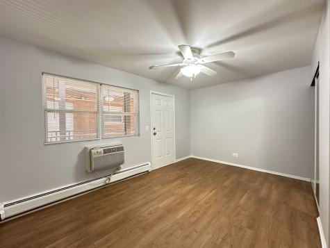 4543 North Dover Street Chicago IL 60640