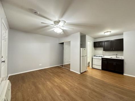 4543 North Dover Street Chicago IL 60640