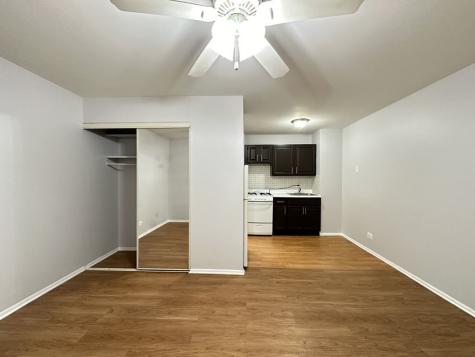4543 North Dover Street Chicago IL 60640