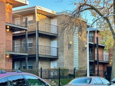 4543 North Dover Street Chicago IL 60640