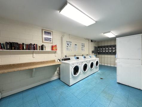 4543 North Dover Street Chicago IL 60640