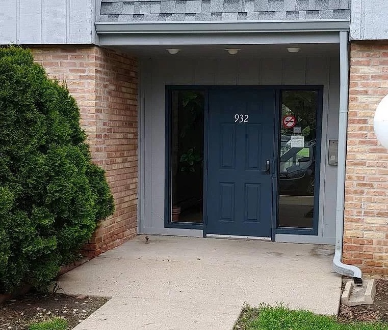 932 East Old Willow Road Prospect Heights IL 60070