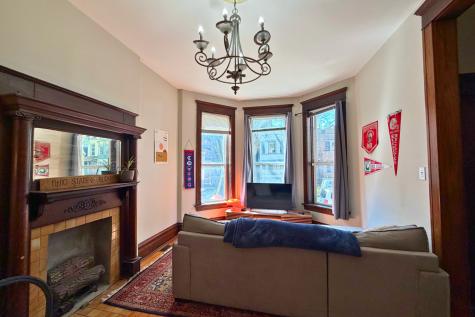 1016 West Oakdale Avenue Chicago IL 60657