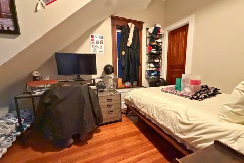 1016 West Oakdale Avenue Chicago IL 60657