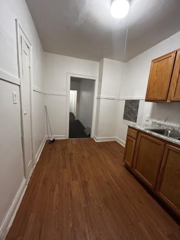 209 North Kolmar Avenue Chicago IL 60624