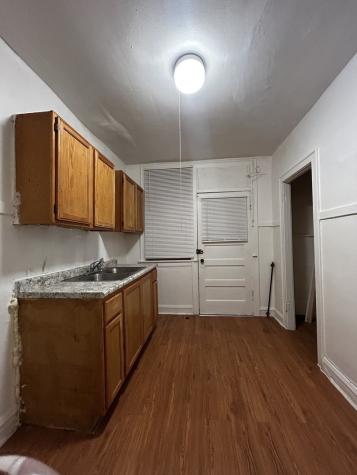 209 North Kolmar Avenue Chicago IL 60624