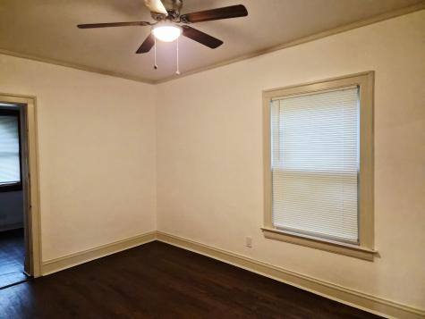 7826 South Bennett Avenue Chicago IL 60649