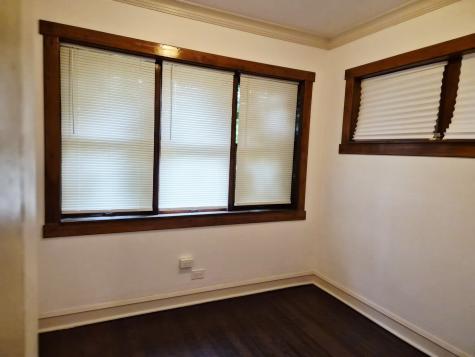 7826 South Bennett Avenue Chicago IL 60649