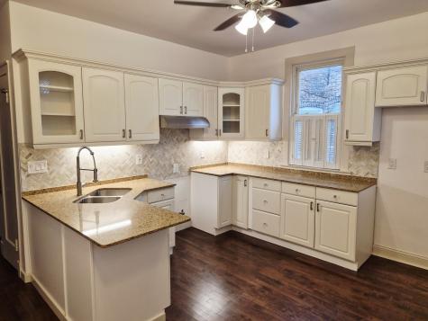 7826 South Bennett Avenue Chicago IL 60649