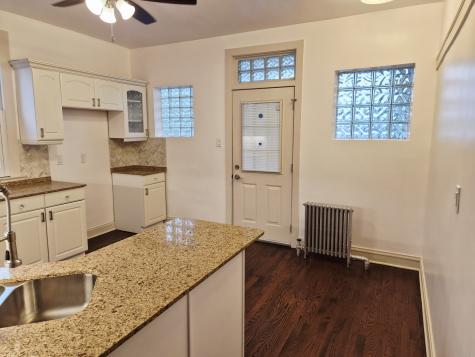 7826 South Bennett Avenue Chicago IL 60649