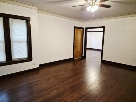 7826 South Bennett Avenue Chicago IL 60649