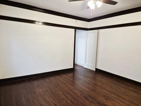 7826 South Bennett Avenue Chicago IL 60649