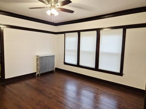 7826 South Bennett Avenue Chicago IL 60649