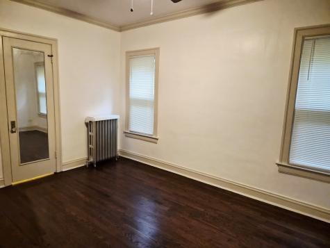 7826 South Bennett Avenue Chicago IL 60649