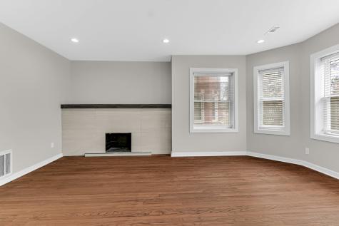 8042 South Champlain Avenue Chicago IL 60619