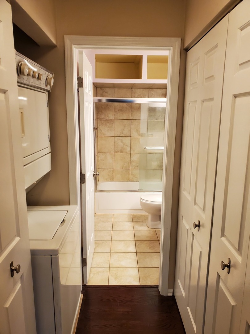 357 Bloomfield Lane Glen Ellyn IL 60137