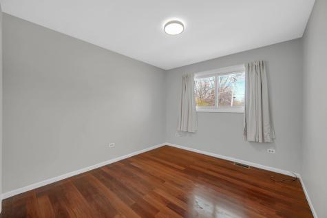 7305 West 75th Street Bridgeview IL 60455