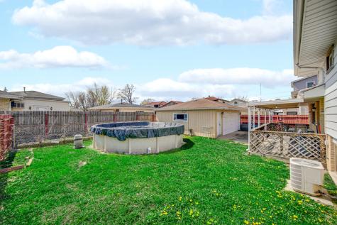 7305 West 75th Street Bridgeview IL 60455