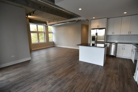 3833 North Broadway Street Chicago IL 60613