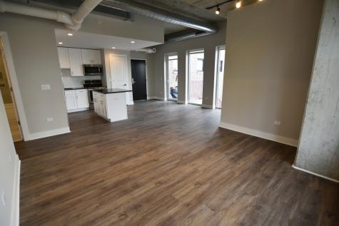 3833 North Broadway Street Chicago IL 60613