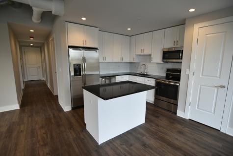 3833 North Broadway Street Chicago IL 60613